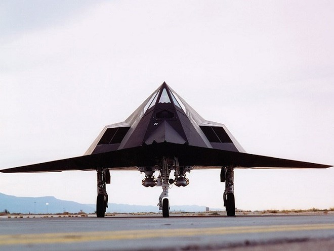 [ẢNH] Mỹ khôi phục tiêm kích tàng hình F-117 để trưng bày, hay âm thầm tái sử dụng? - Ảnh 15.