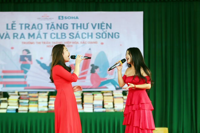 Quán quân Tuyệt đỉnh song ca Thanh Thanh chia sẻ về 3 cuốn sách tâm đắc và bí kíp vượt qua thử thách - Ảnh 3.