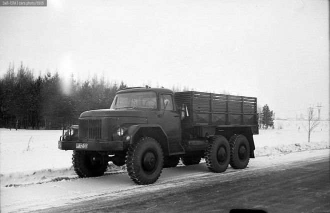 Các phiên bản xe tải ZIL ba cầu huyền thoại của Liên Xô - Ảnh 8.