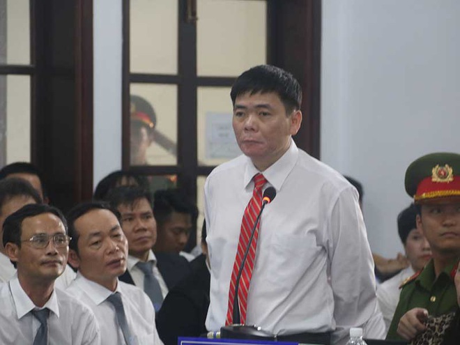 Xét xử luật sư Trần Vũ Hải bị cáo buộc trốn thuế - Ảnh 1.