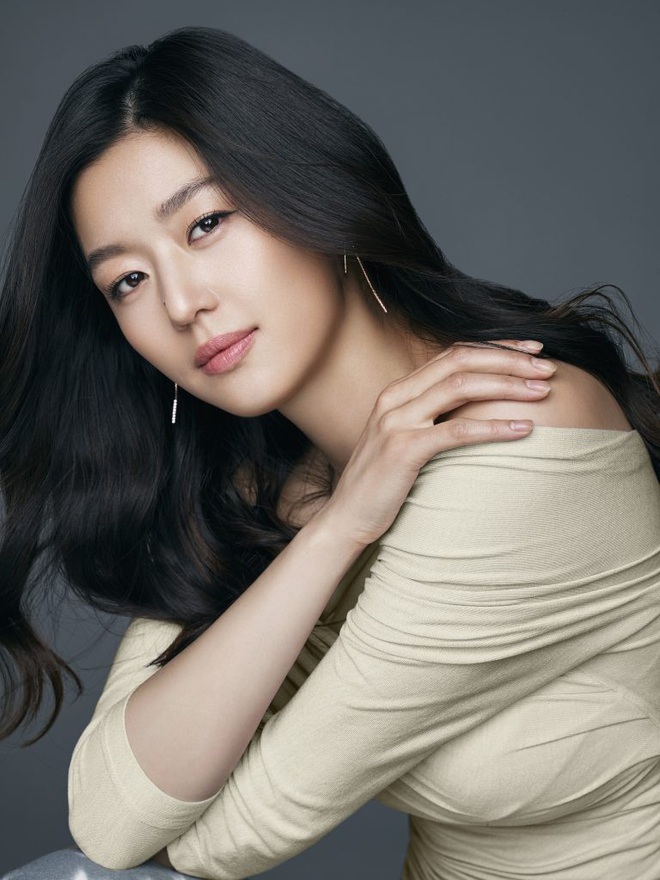 Cô nàng ngổ ngáo Jun Ji Hyun: Ngọc nữ vạn người mê thành con dâu gia tộc tài phiệt Hàn Quốc - Ảnh 13.