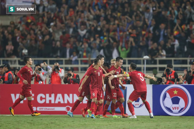 Đem thầy Park về, bầu Đức trao cho bóng đá Việt Nam hơn cả một mỏ vàng - Ảnh 2.