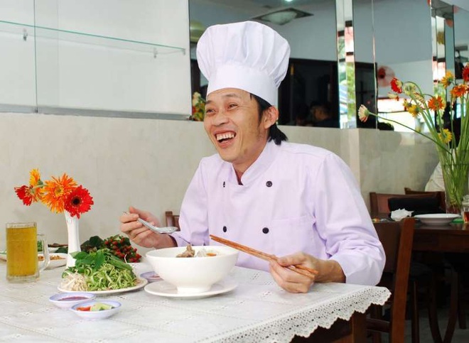 Hoài Linh: Tôi vẫn chạy show tỉnh, hội chợ đều - Ảnh 1.