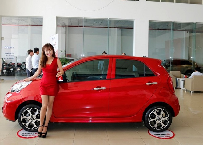 Giá chỉ hơn 280 triệu đồng/chiếc, ô tô Indonesia tràn vào VN - Ảnh 1.
