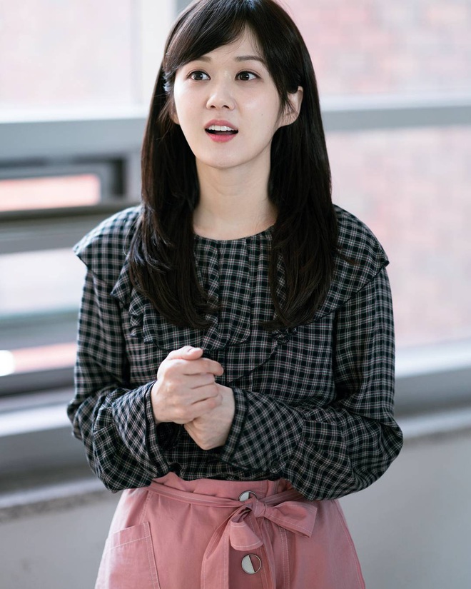 Jang Nara ở tuổi U40: Đẹp trong sáng như thiếu nữ đôi mươi, được ca tụng là “cực phẩm nhan sắc” - Ảnh 6.