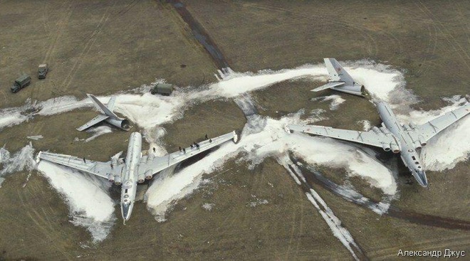 Người Nga đau đớn: Đối trọng của siêu pháo đài bay B-52 đã bị máy chém Mỹ băm nhỏ? - Ảnh 1.