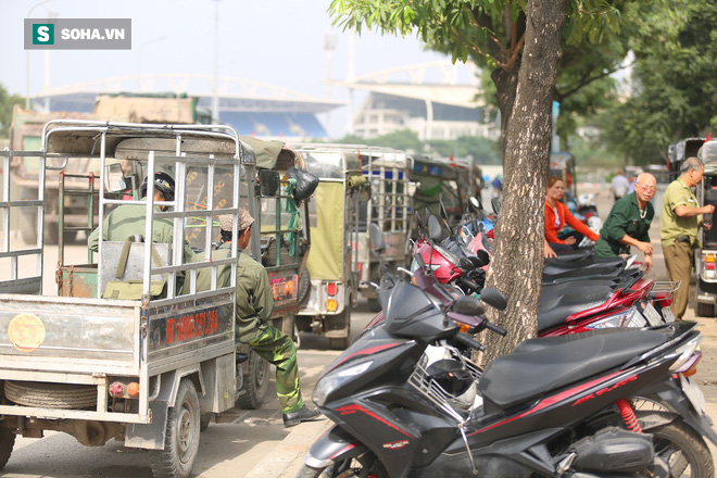 Thương binh xếp hàng sớm 10 tiếng trước cổng VFF để mua vé trận Việt Nam vs Thái Lan - Ảnh 4.