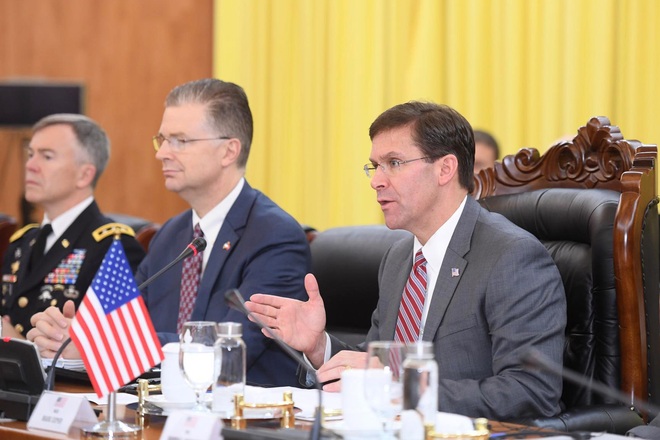 Bộ trưởng Quốc phòng Mỹ bắt đầu chuyến thăm Việt Nam, sẽ thảo luận về Biển Đông - Ảnh 7.