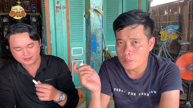 Phó GĐ Điền Quân Khương Dừa về tận nhà thí sinh răng sún, hỏi việc sử dụng 100 triệu tiền thưởng - Ảnh 5.