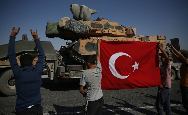 Bị Thổ Nhĩ Kỳ cho ăn “bánh vẽ”, Nga ngây thơ rơi vào bẫy tử thần ở Bắc Syria? - Ảnh 1.