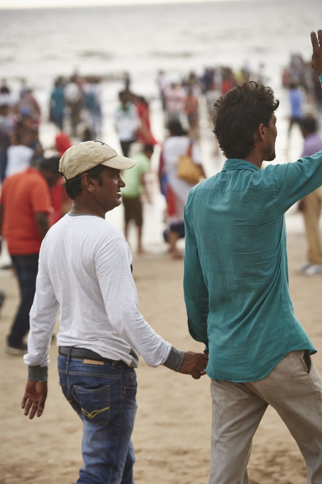 Vì sao đàn ông Ấn Độ thường nắm tay nhau mỗi khi ra đường? - Ảnh 7.