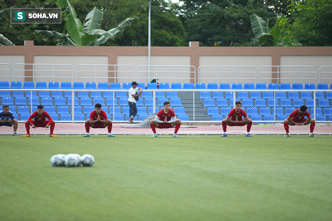 HLV Park Hang-seo trầm ngâm, ủ mưu cho cuộc chiến xoay tua ở SEA Games - Ảnh 13.