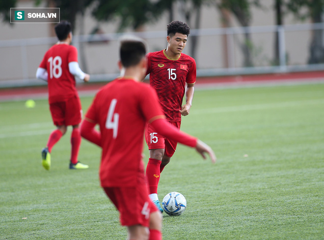 HLV Park Hang-seo trầm ngâm, ủ mưu cho cuộc chiến xoay tua ở SEA Games - Ảnh 14.