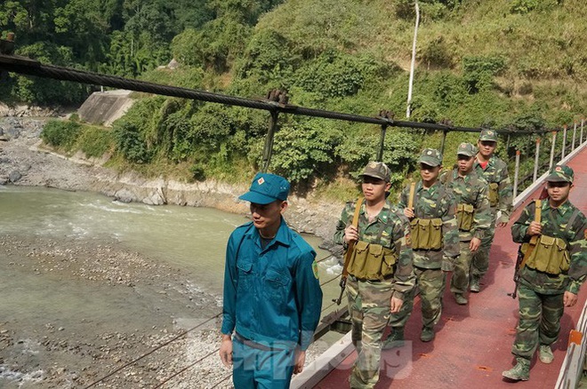 Cùng biên phòng Ka Lăng tuần tra nơi sông Đà chảy vào đất Việt - Ảnh 5.