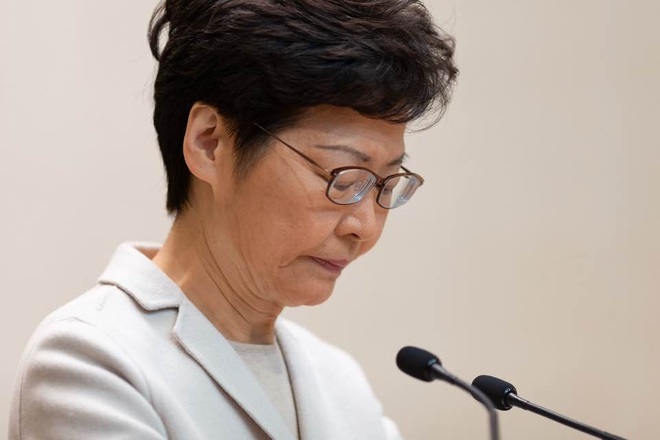Bà Carrie Lam phát biểu sau thất bại của phe thân Bắc Kinh: Trung ương không hề truy cứu trách nhiệm - Ảnh 1.
