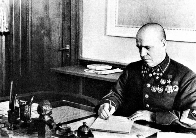 Điệp viên Đức mang mật danh 438 đã “qua mặt” Stalin như thế nào? - Ảnh 1.