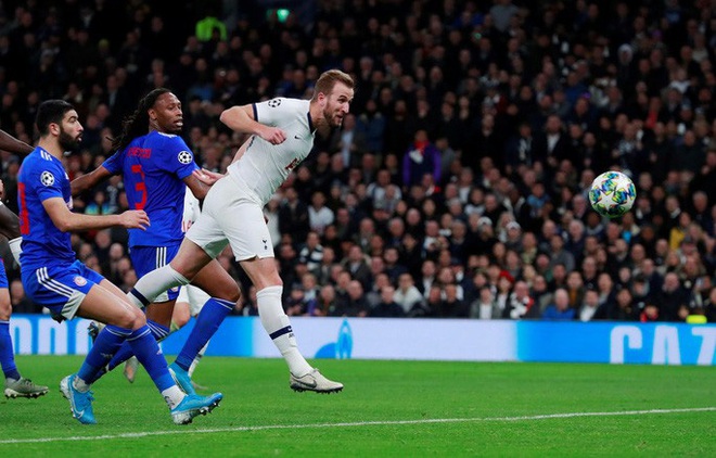  Tottenham bùng nổ với Mourinho, vượt vòng bảng Champions League  - Ảnh 9.