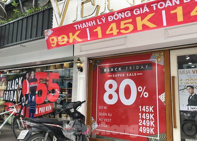 Dân văn phòng Hà Nội đổ xô săn giảm giá Black Friday - Ảnh 13.