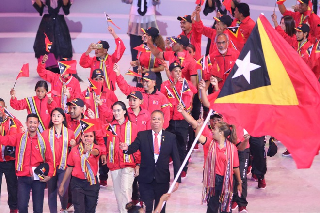 TRỰC TIẾP khai mạc SEA Games 2019: Đoàn Việt Nam rực sắc đỏ ở Philippines - Ảnh 9.