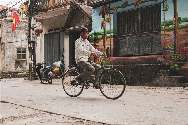 Vòng quanh Chử Xá - ngôi làng bích họa xinh đẹp đầu tiên ở Hà Nội - Ảnh 2.