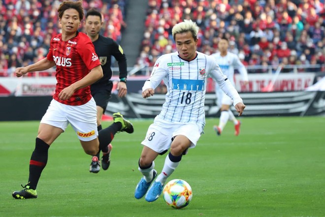 Ngôi sao Thái Lan được đội bóng Nhật Bản hỏi mua với mức giá gấp 11 lần Quang Hải - Ảnh 2.