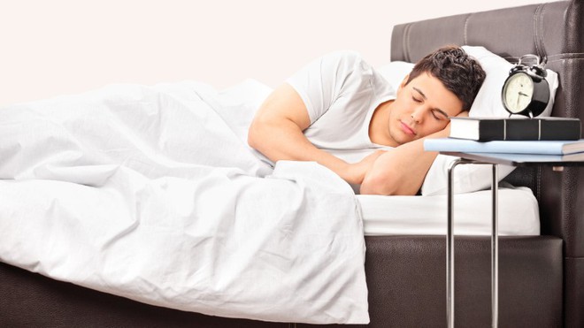 Giới khoa học phát hiện ra cách giấc ngủ làm sạch các độc tố có trong não - Ảnh 2.