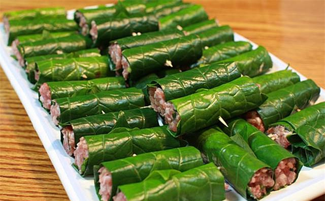 Nhiều người đun nước lá lốt ngâm chân mỗi tối để chữa đau nhức xương khớp: Chuyên gia hé lộ thêm nhiều điều bất ngờ hơn từ lá lốt Nhiều người đun nước lá lốt ngâm chân mỗi tối để chữa đau nhức xương khớp: Chuyên gia hé lộ thêm nhiều điều bất ngờ hơn từ lá lốt