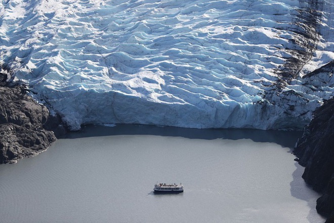 Những hình ảnh đáng báo động về sự biến mất của các dòng sông băng - Ảnh 2.