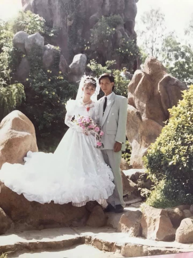 24 năm trước người đàn ông này cưới hoa khôi thành công nhờ bí quyết trêu gái giữa đường, chuyện tình yêu ly kỳ, thú vị như trong phim - Ảnh 7.
