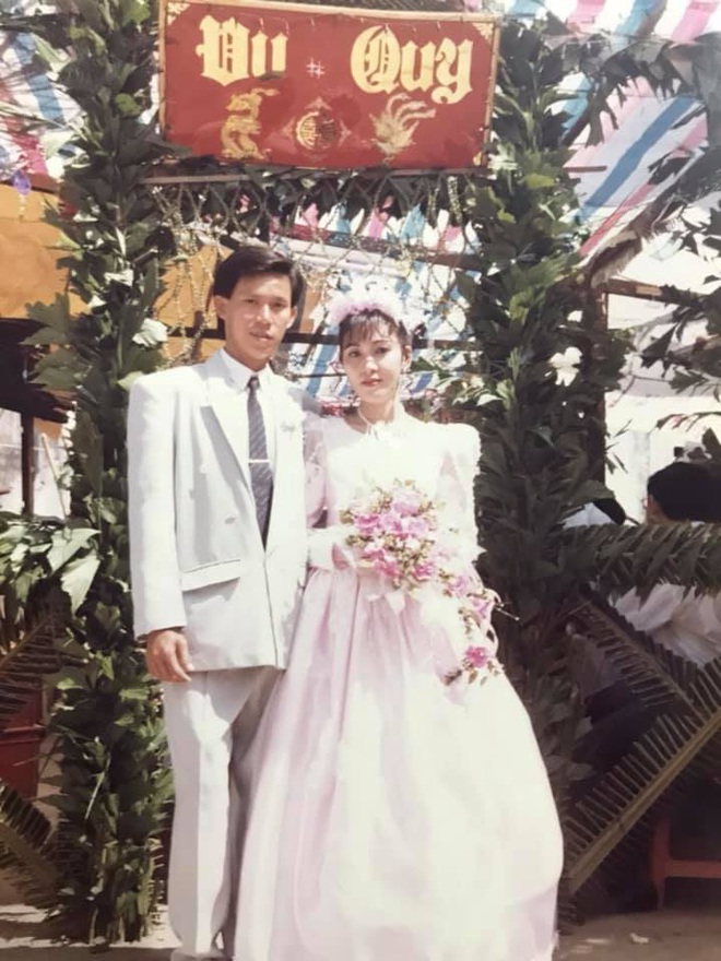 24 năm trước người đàn ông này cưới hoa khôi thành công nhờ bí quyết trêu gái giữa đường, chuyện tình yêu ly kỳ, thú vị như trong phim - Ảnh 8.