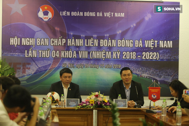 Tiết lộ: 4 CLB suýt bị loại khỏi V.League 2020, VFF chưa chốt ngày bầu PCT tài chính mới - Ảnh 2.