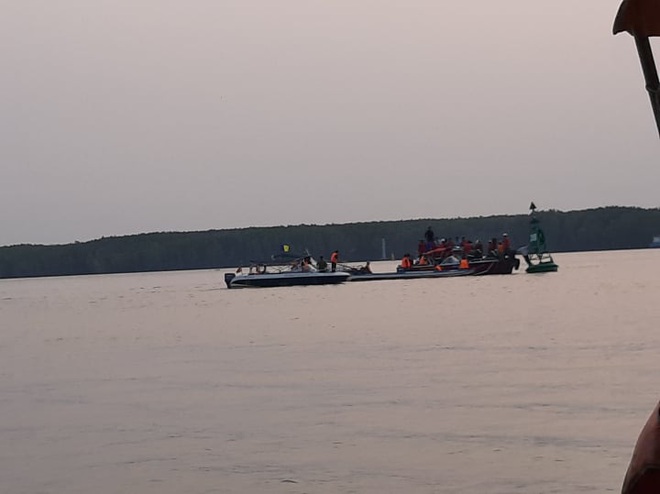 Tìm thấy 1 thi thể trong vụ 3 thợ lặn mất tích khi trục vớt tàu chìm trên sông Lòng Tàu - Ảnh 1.