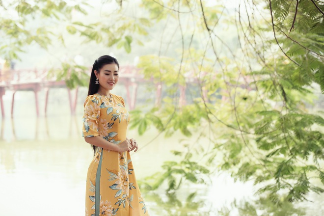 Diễn viên Thanh Hương duyên dáng, xinh đẹp trong tà áo dài - Ảnh 8.