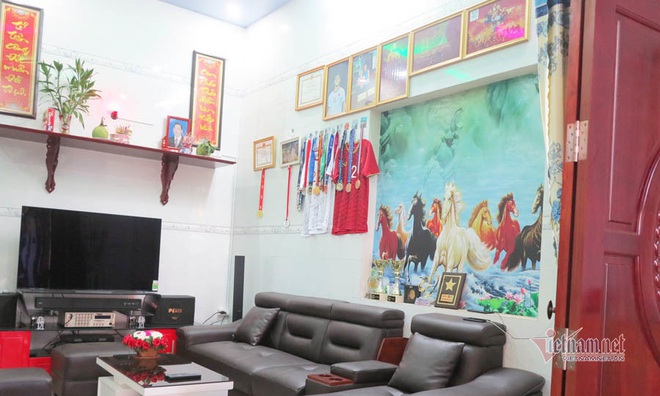 Căn phòng quý nhất trong nhà Tiến Linh, Quang Hải, Đức Chinh - Ảnh 1.