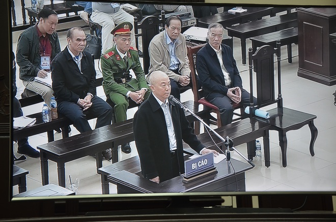 Ngày 2 xử vụ MobiFone mua AVG: Cựu Bộ trưởng Nguyễn Bắc Son lại khai có nhận 3 triệu USD nhưng không đưa cho con gái - Ảnh 21.