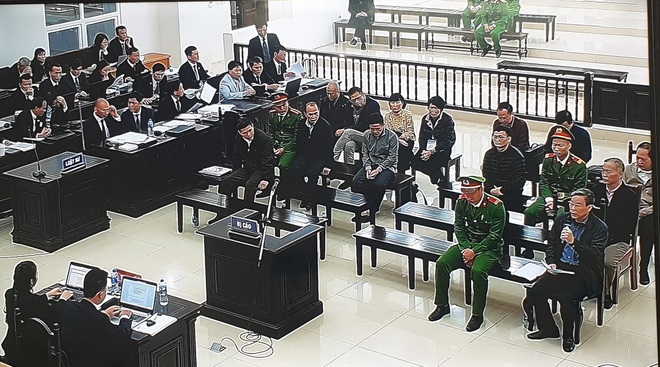 Ngày 4 xét xử vụ MobiFone mua AVG: Cựu Bộ trưởng Nguyễn Bắc Son hứa hẹn  sớm khắc phục hậu quả - Ảnh 2.