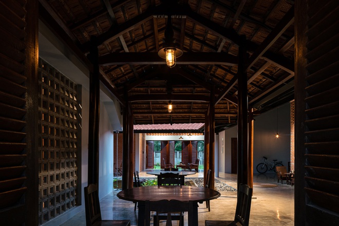Mãn nhãn với ngôi nhà nội thất toàn bằng gỗ, như ốc đảo giữa nông thôn Việt Nam - Ảnh 14.