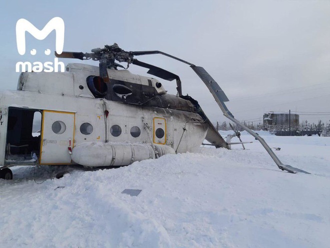 NÓNG: Trực thăng Mi-8 gãy cánh trong bão tuyết ở miền Trung nước Nga, 3 người lâm nạn - Ảnh 3.