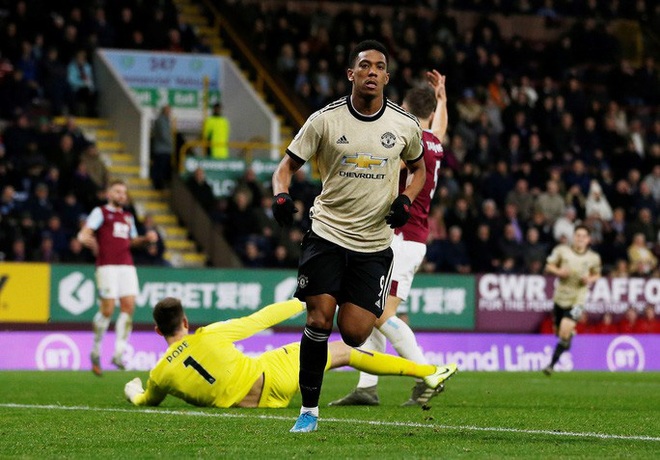  Chủ nhà Burnley tặng quà, Man United vào Top 5  - Ảnh 4.