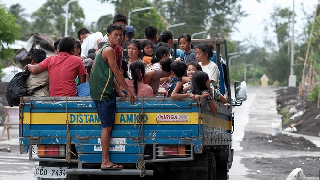 Hình ảnh mưa bão càn quét Philippines, nhiều môn thi SEA Games bị huỷ - Ảnh 13.