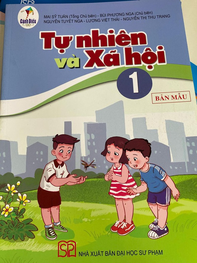 Hé lộ những trang đầu tiên trong bộ sách giáo khoa mới - Ảnh 7.