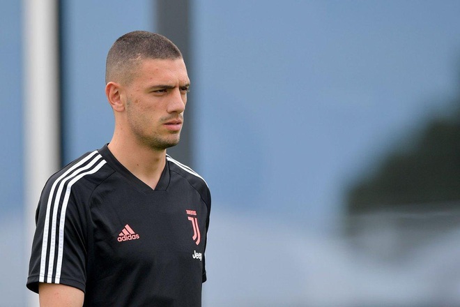 MU săn Demiral, Mourinho dằn mặt Eriksen - Ảnh 1.