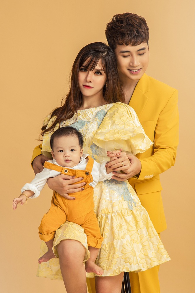 Vlogger Huy Cung khoe con trai 4 tháng tuổi: Không chia sẻ từ đầu vì vợ không chịu được áp lực dư luận - Ảnh 1.