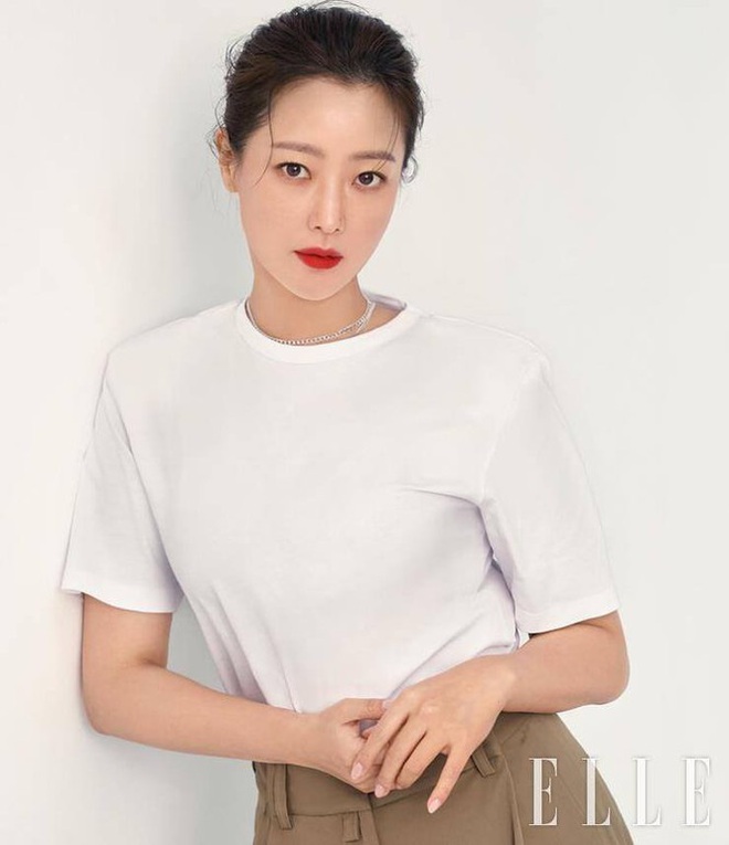 Ngỡ ngàng nhan sắc tuổi 43 của nữ thần sắc đẹp xứ Hàn Kim Hee Sun - Ảnh 7.