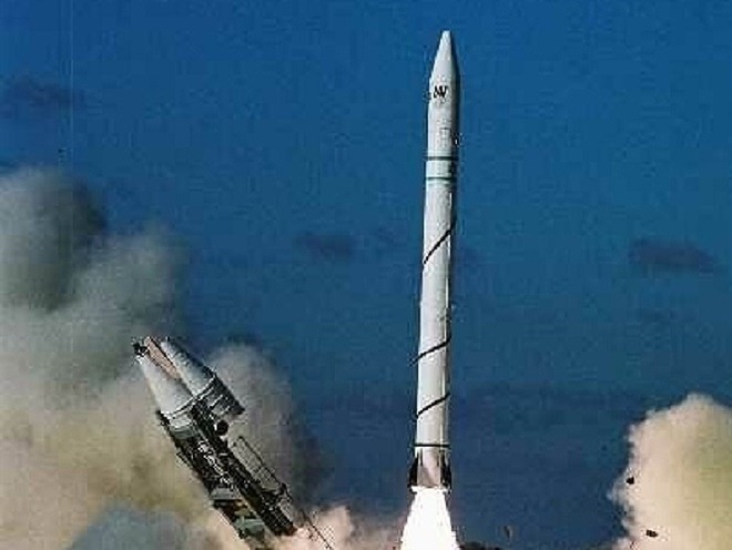 Iran tăng mức báo động sau khi Israel thử tên lửa bí ẩn - Ảnh 2.