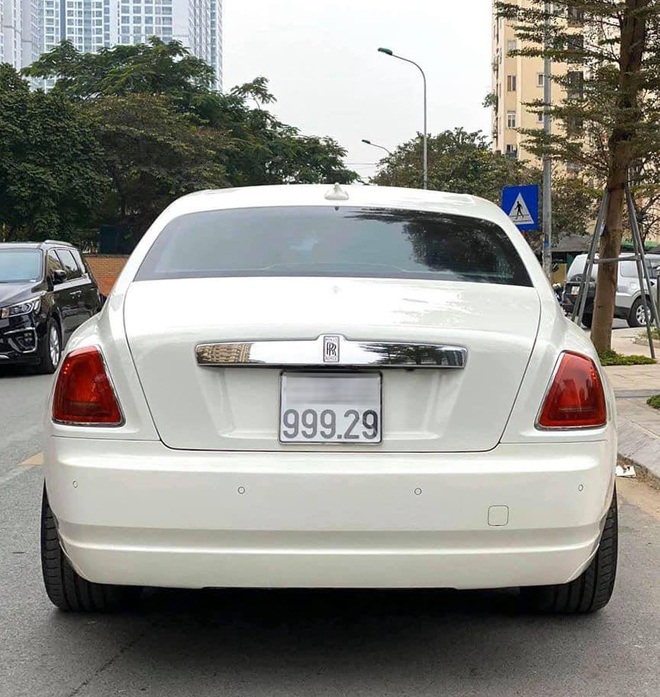 Rolls-Royce Ghost biển siêu đẹp, chạy 10 năm rao bán 9,999 tỷ đồng ở Hà Nội - Ảnh 7.