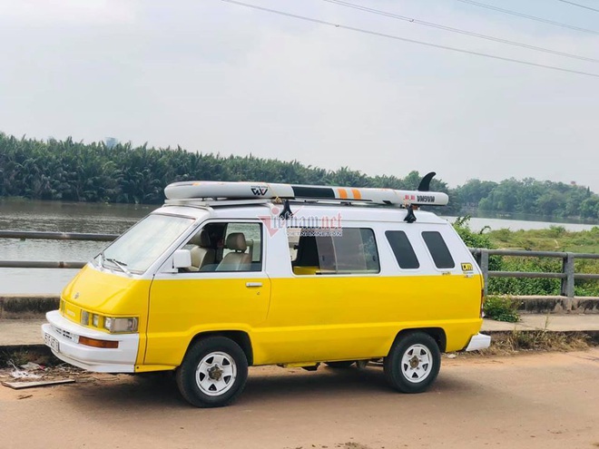 Khám phá Toyota VAN 1987 độ cực độc của dân chơi Sài Gòn - Ảnh 1.