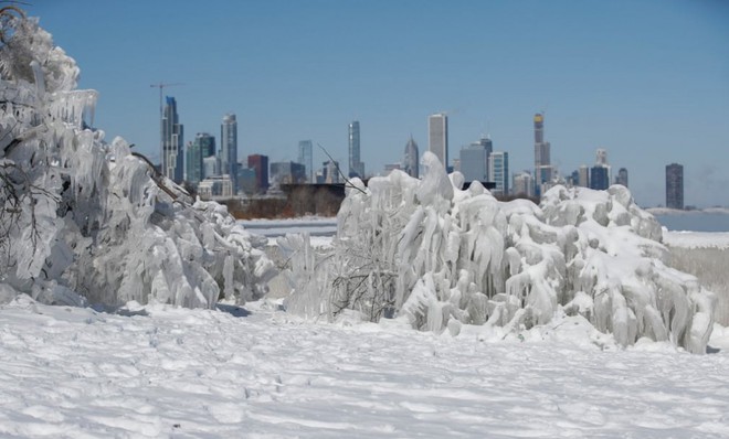 Những hình ảnh khó tin về đợt lạnh kỷ lục khiến 21 người chết ở Mỹ  - Ảnh 9.