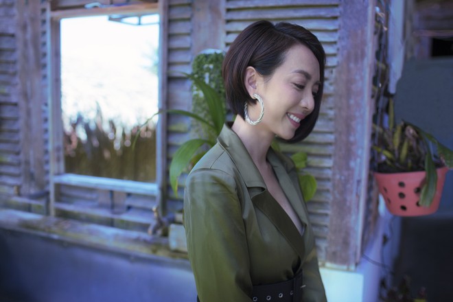 Hoa hậu hài Thu Trang khoe vẻ gợi cảm, mặn mà dịp đầu năm - Ảnh 8.