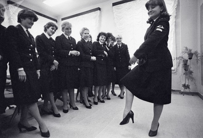 Ảnh: Nhan sắc ngọt ngào của các nữ tiếp viên hàng không Nga và Xô viết - Ảnh 7.